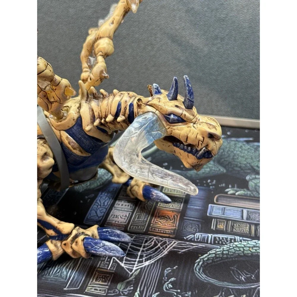 Mega Bloks Fire & Ice Dragons 9879 Vorgan Ice Fang Bone Skeleton Dragon